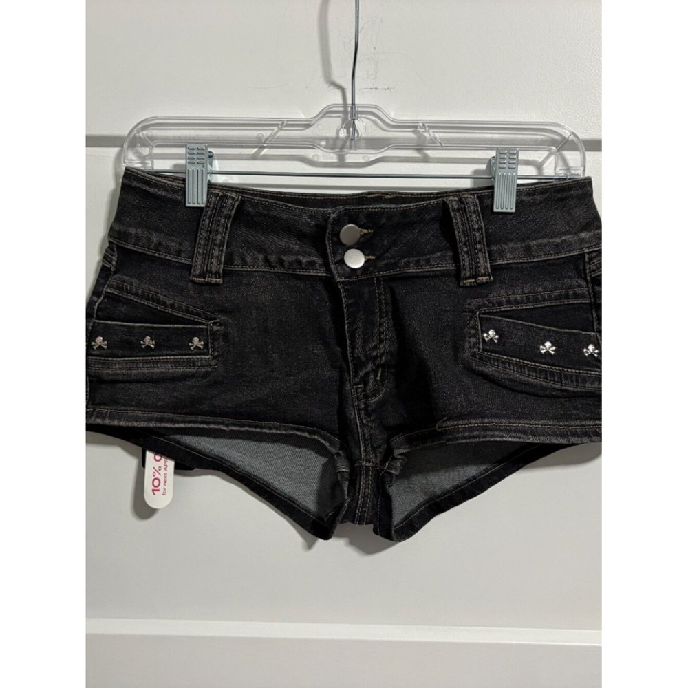 Romwe Shorty Shorts Denim Skulls Faded Black sz M Stretch NEW